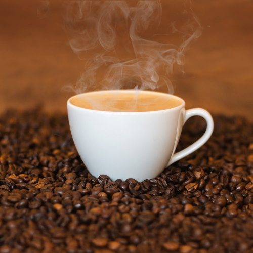 Vad är Skillnaden Mellan Kaffe Latte och Latte Macchiato?