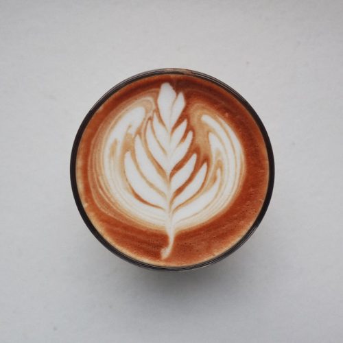 Vad är en kaffe latte? En djupgående titt på den populära drycken