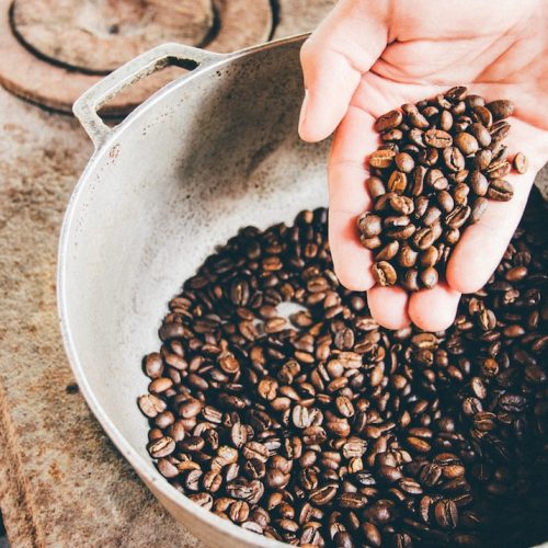 Att brygga vanligt kaffe i en espressomaskin: Tips och trix