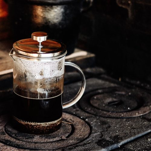 Kaffe bryggning med en fransk press: Så gör du det!