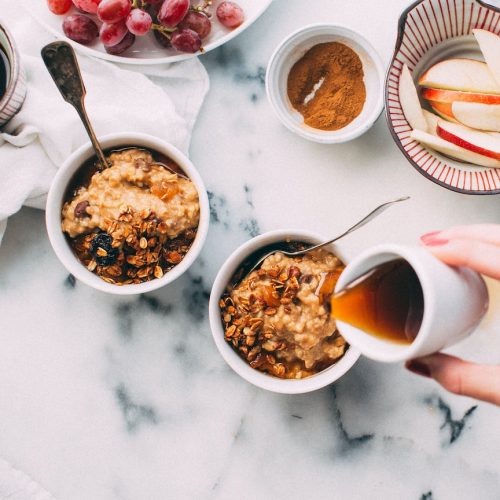 Smakar det gott att tillsätta kanel i kaffet?